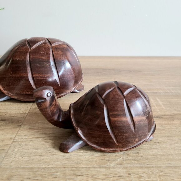 Set of 2 Midcentury Rosewood Ironwood Hand Carved Turtles Figurine Statures. - Picture 3 of 7
